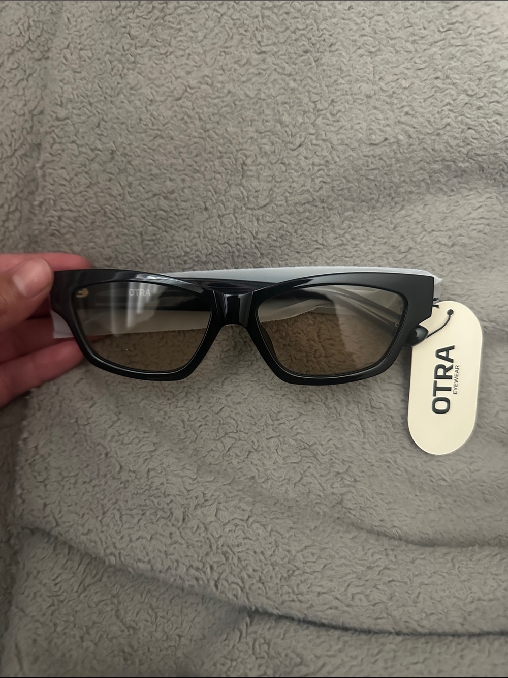 OTRA Women's Black Rectangle Sunglasses